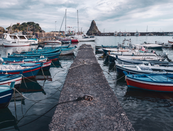 Porto di Acitrezza