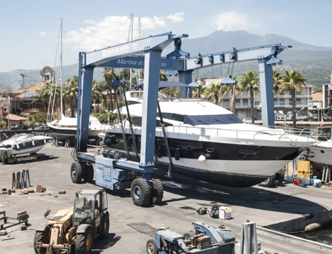 Tecnologia e maestria: il Cantiere Navale del Porto dell’Etna